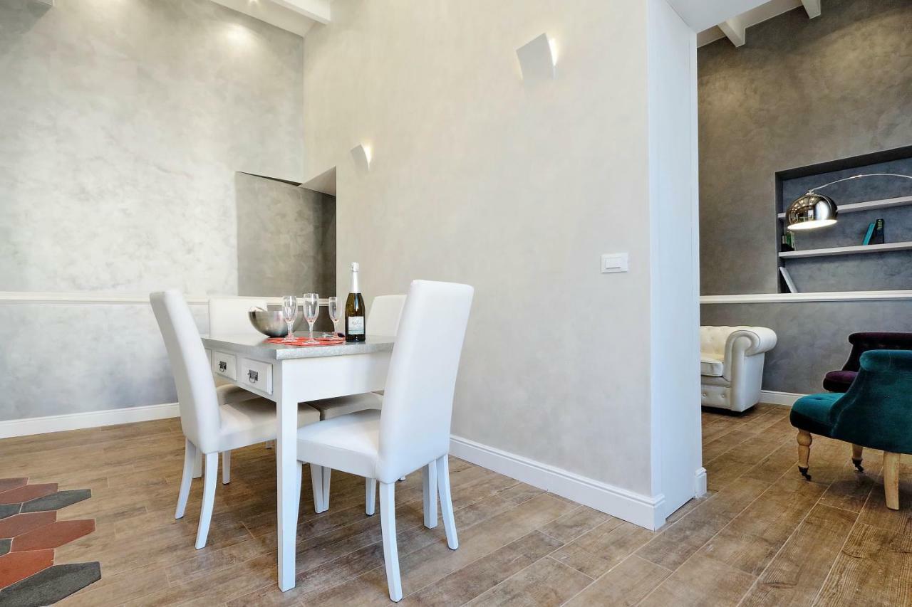 Apartamento Luxury Sabina 50 Mt From Trevi Fountain Roma